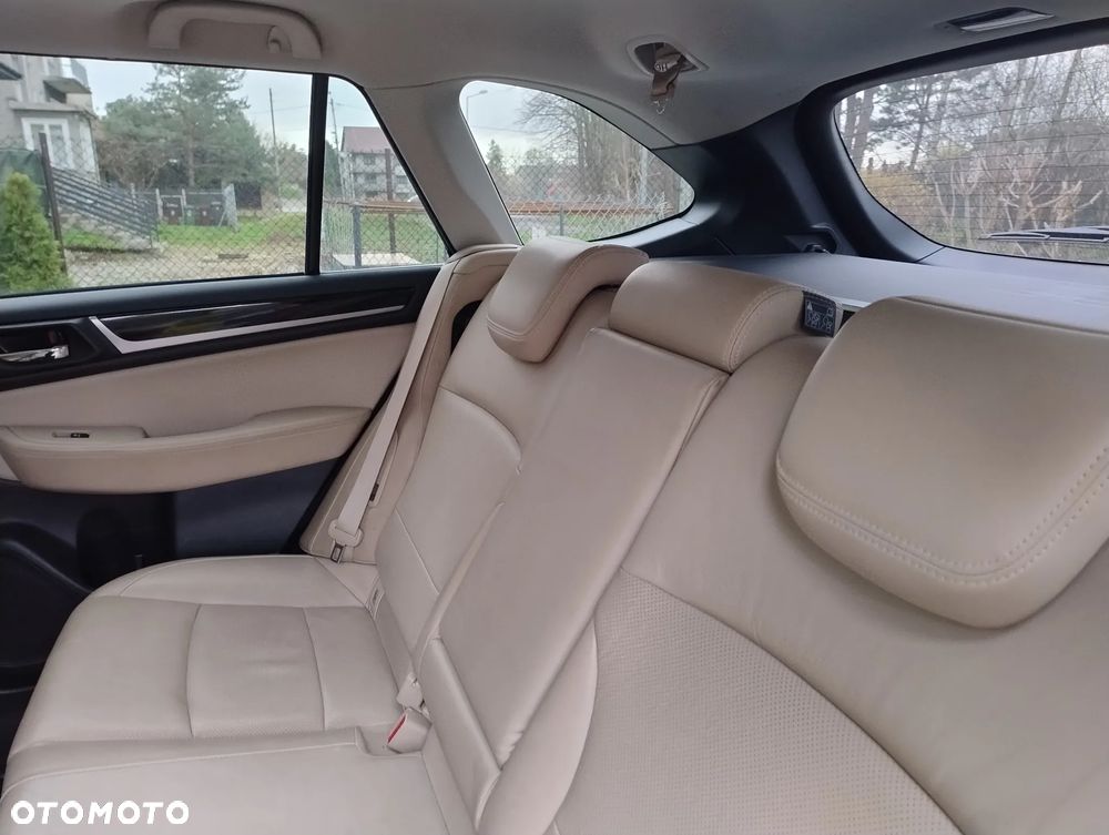 Subaru Outback 2.0D Exclusive Lineartronic - 23