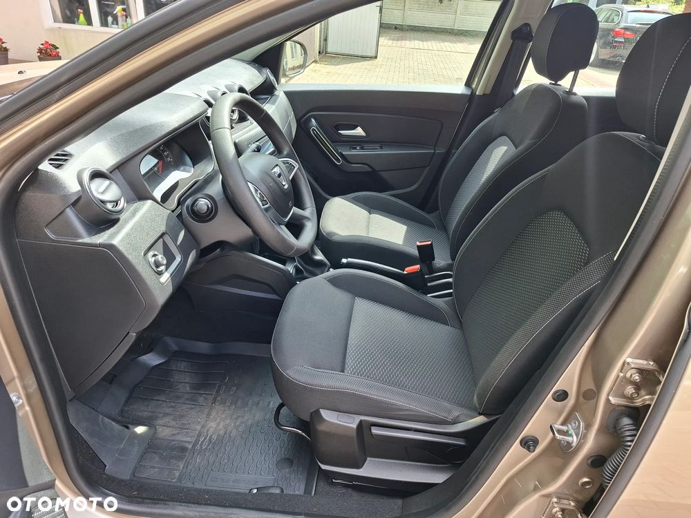 Dacia Duster 1.5 Blue dCi Essential 4WD - 18