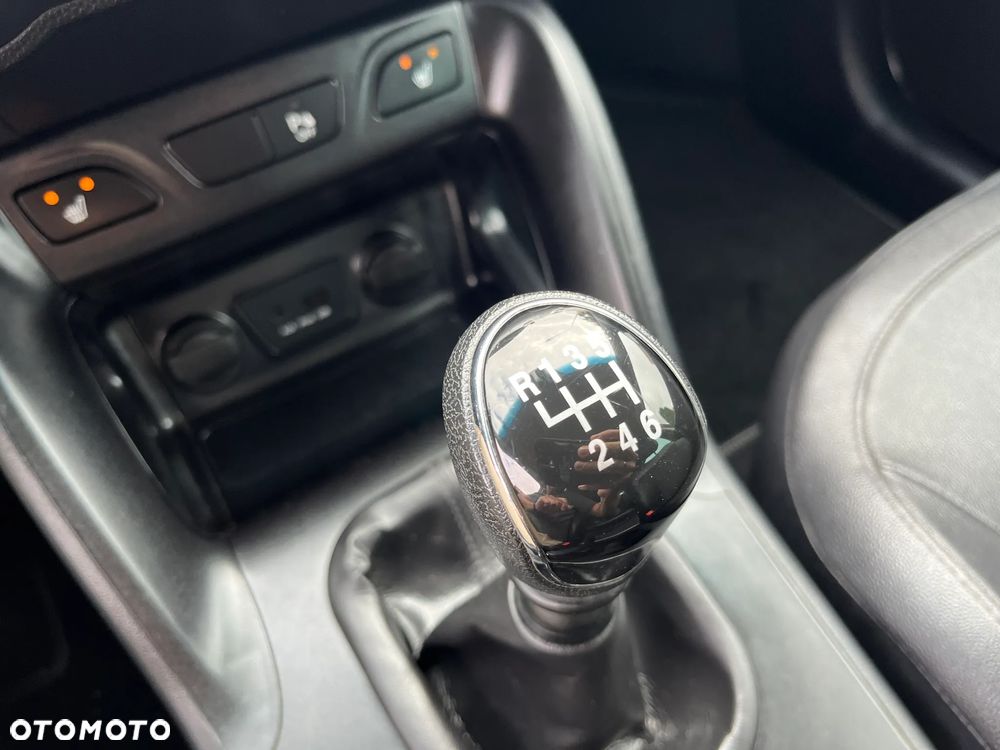 Hyundai ix35 1.6 GDI Premium 2WD - 19