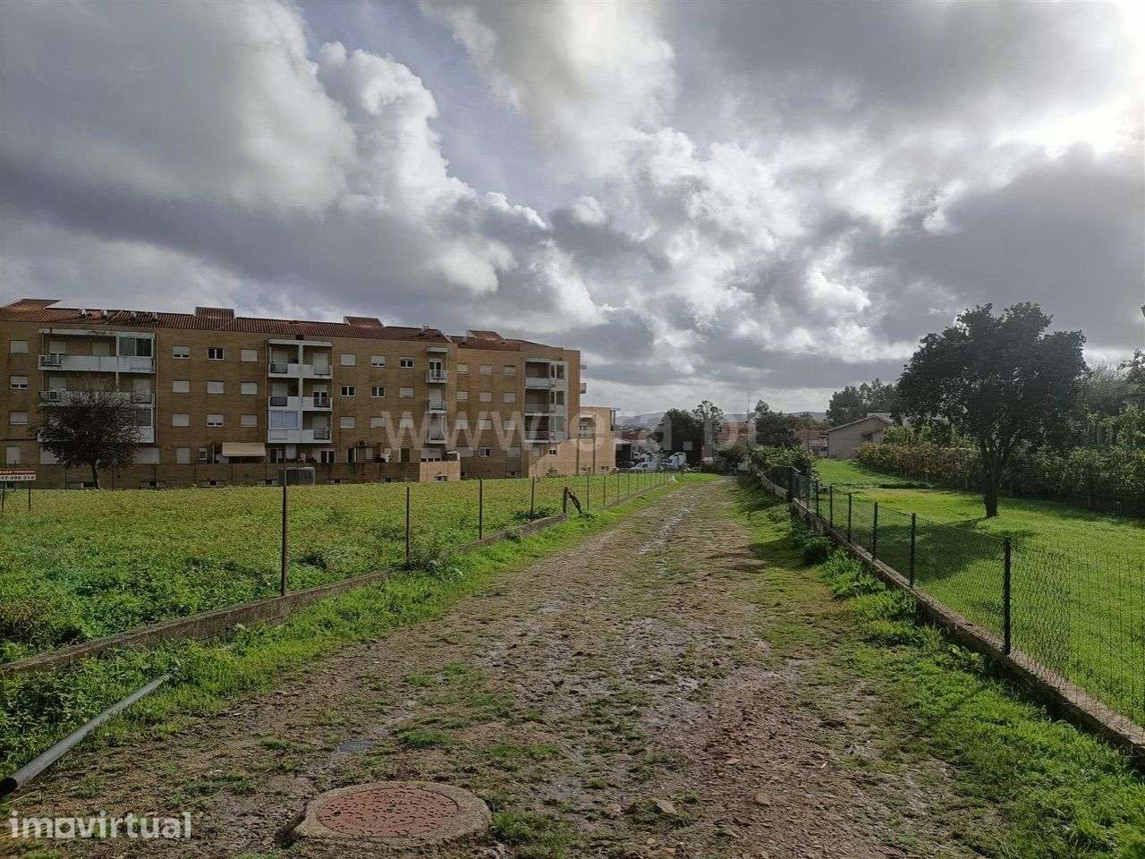 Terreno para construção em altura em Rebordosa - Paredes - Grande imagem: 2/4