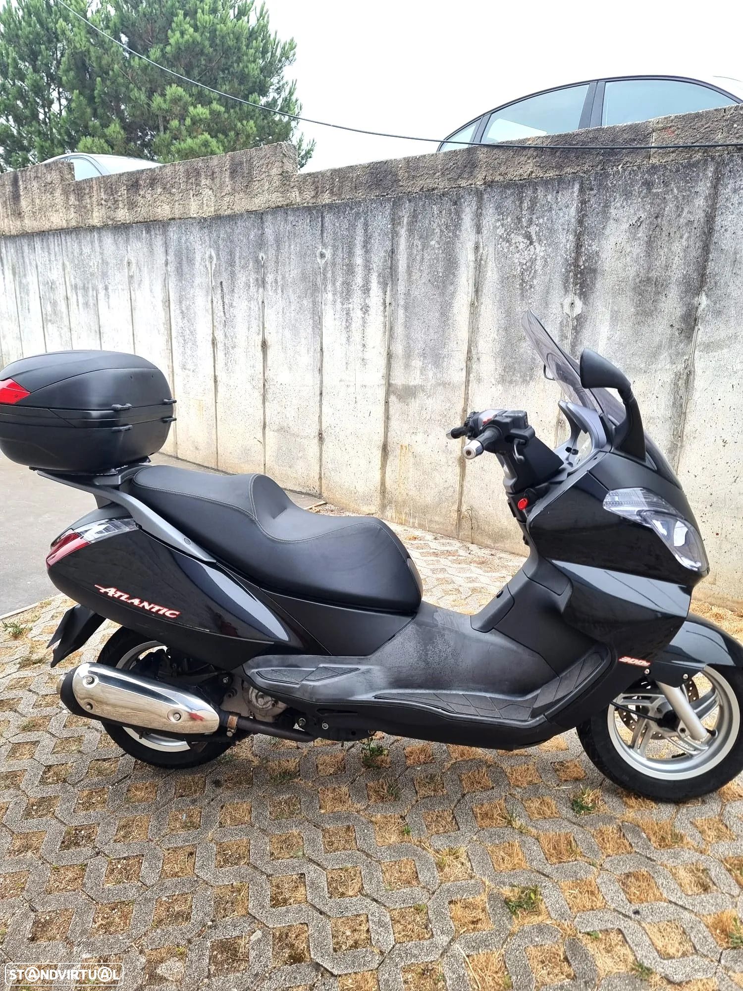 Aprilia Atlantic 300 - 1
