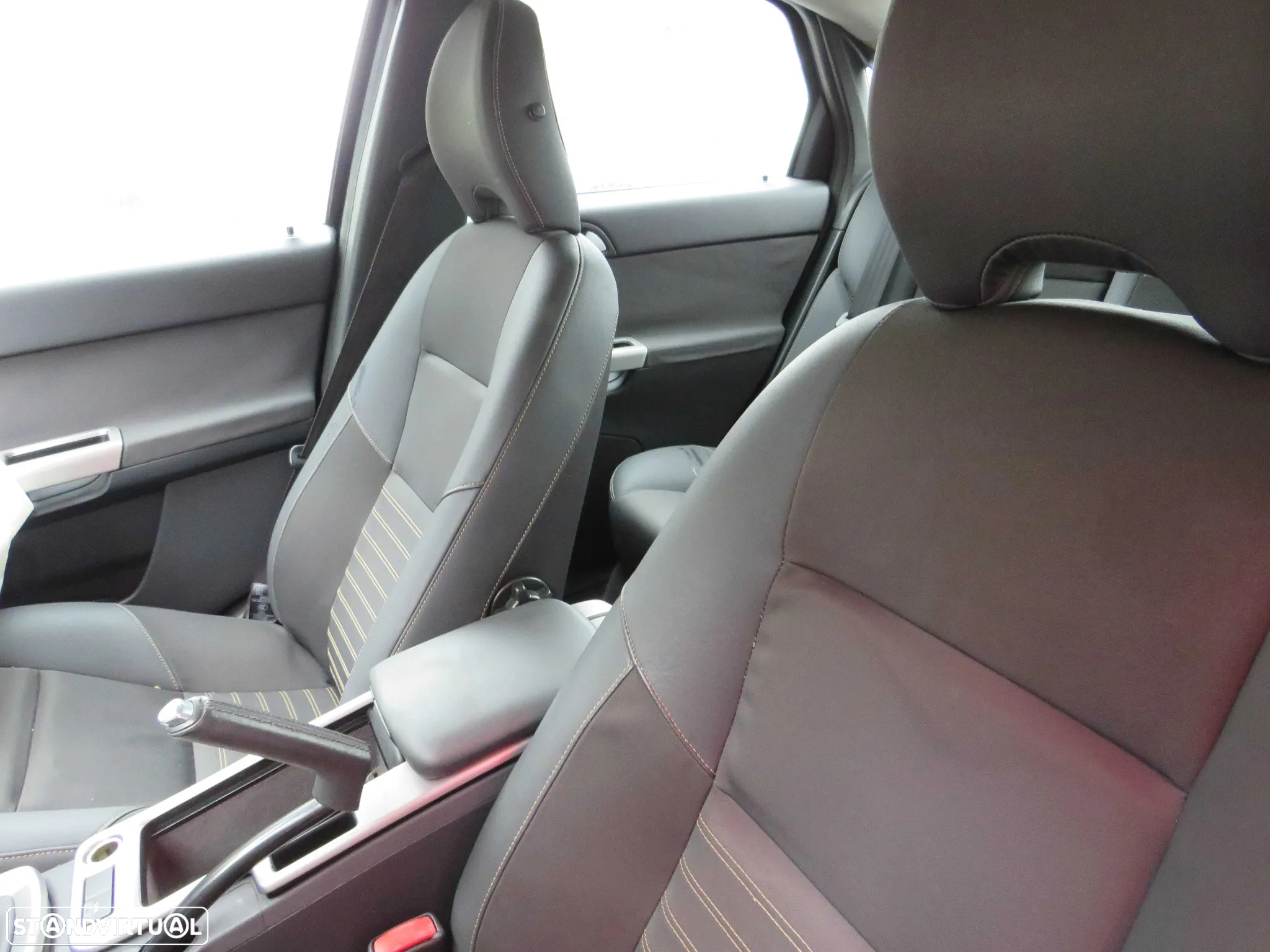 Volvo S40 2.0 D (136cv) de 2008 - Peças Usadas (8282) - 6