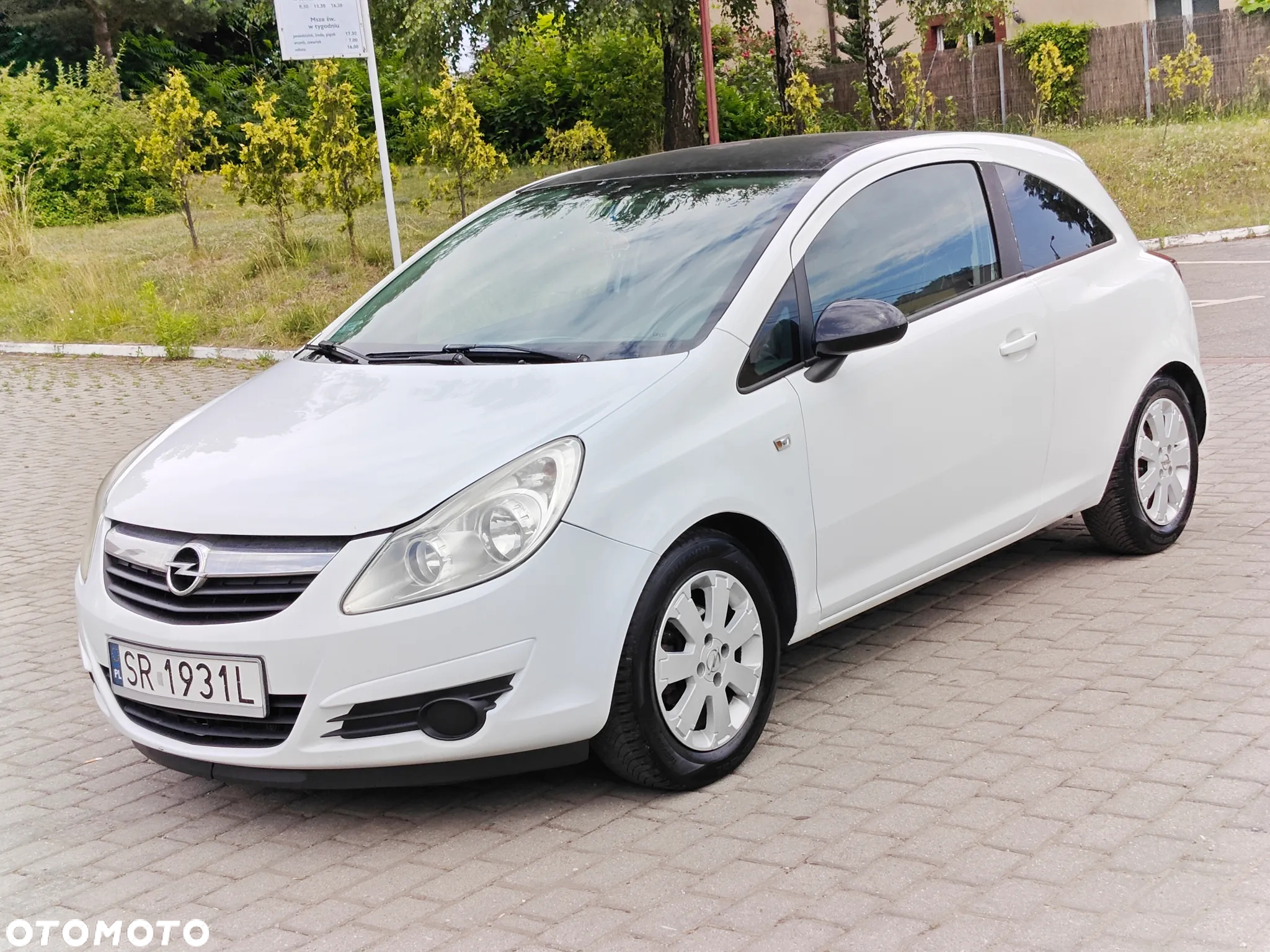 Opel Corsa 1.2 16V Cosmo - 13