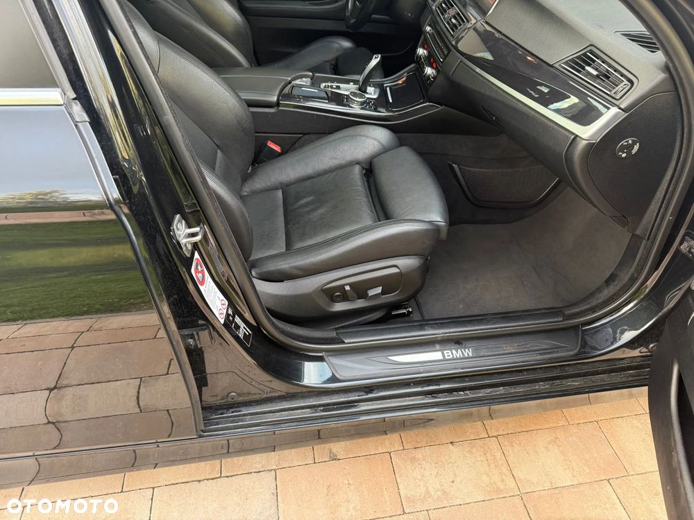 BMW Seria 5 520d xDrive - 9