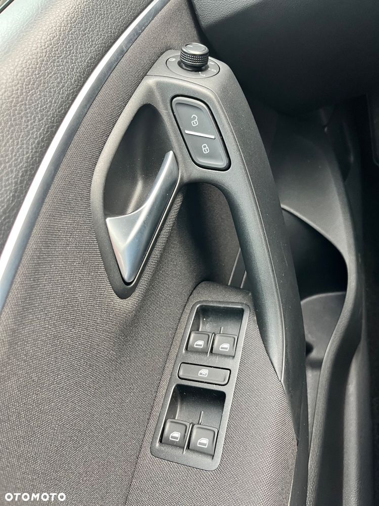 Volkswagen Polo 1.4 TDI Blue Motion Technology Lounge - 33