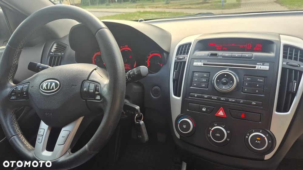 Kia Ceed 1.6 Crdi Comfort + - 16