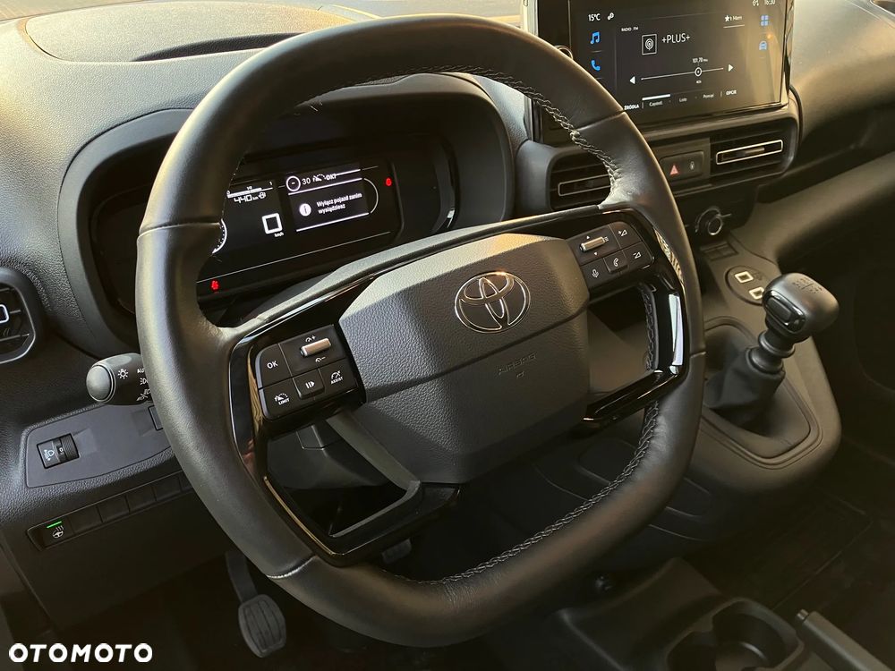 Toyota Proace City - 21