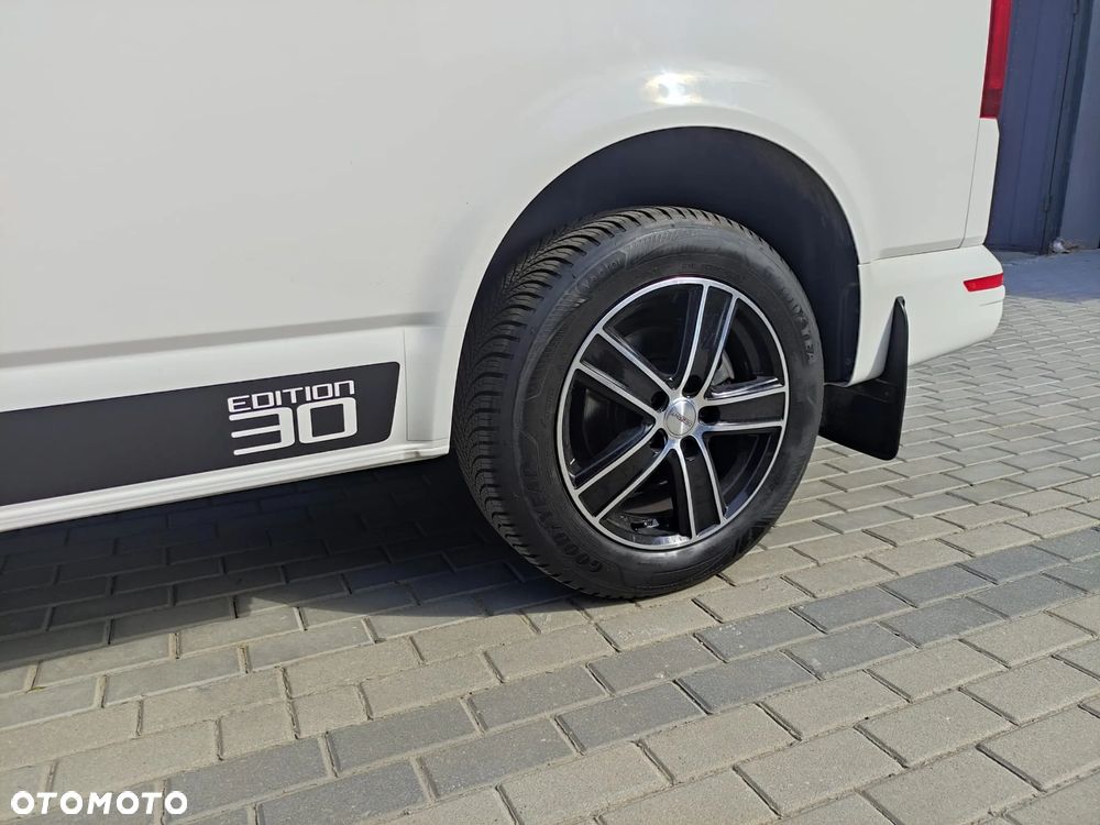 Volkswagen Caravelle 2.0 TDI L1 Highline 4Motion - 16