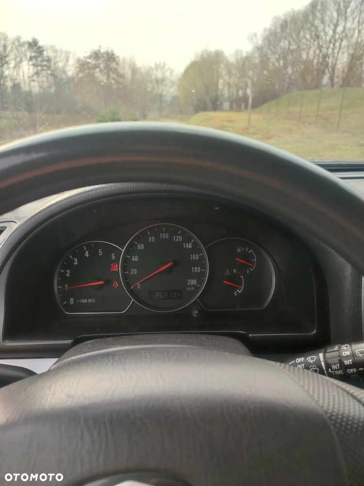 Suzuki Grand Vitara - 22