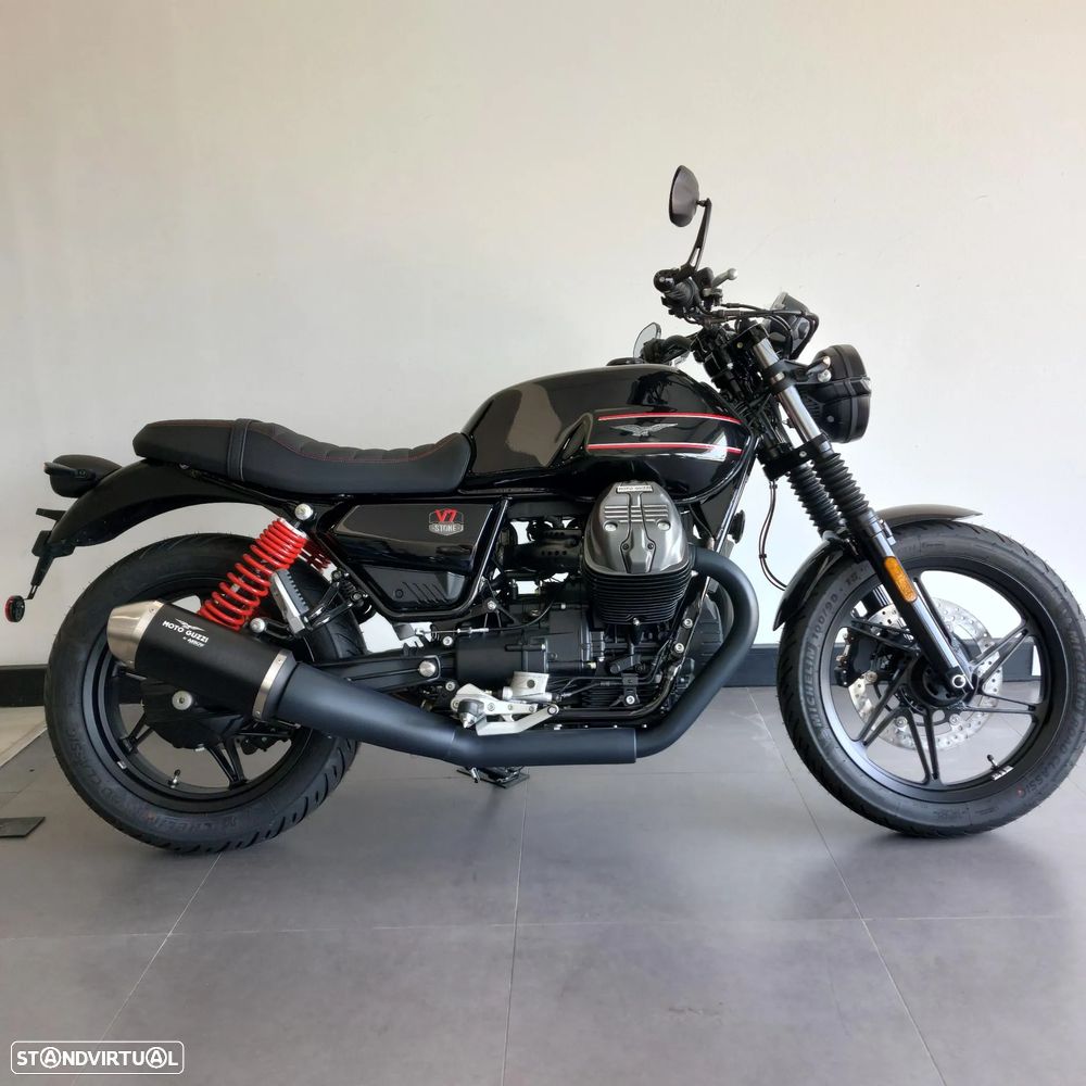 Moto Guzzi V7 Special Edition 850 - 1