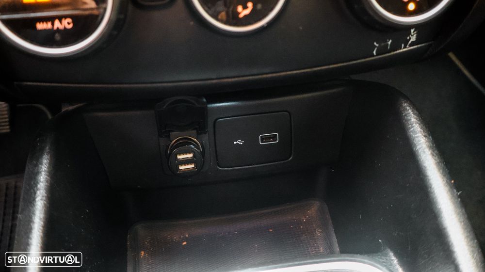 Fiat Tipo Station Wagon 1.3 M-Jet Lounge Tech - 17