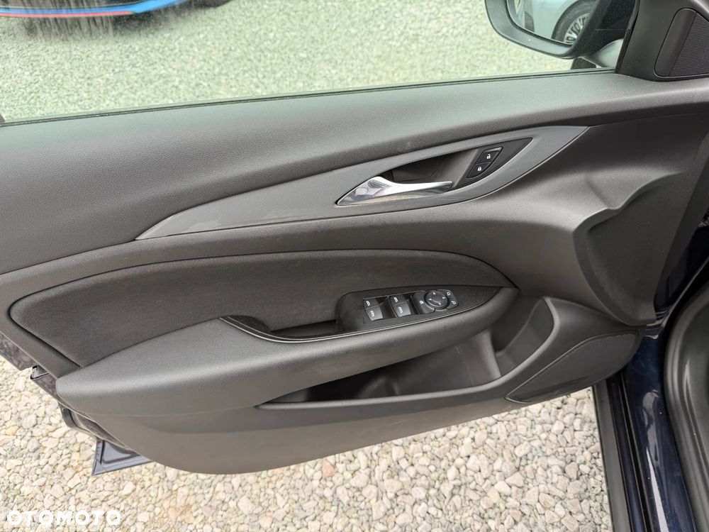 Opel Insignia 1.5 Direct InjectionTurbo Business Edition - 29