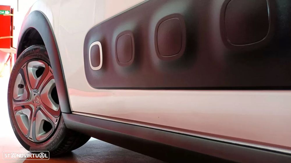 Citroën C3 1.2 PureTech Shine - 13