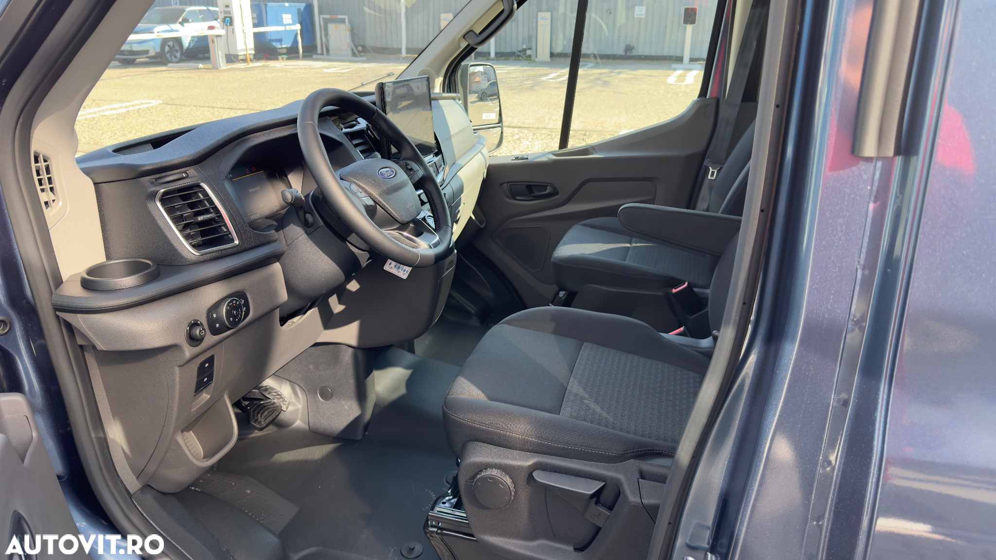 Ford Transit 310 2.0 EcoBlue 150 CP L3H2 Kombi FWD 8AT Trend - 5