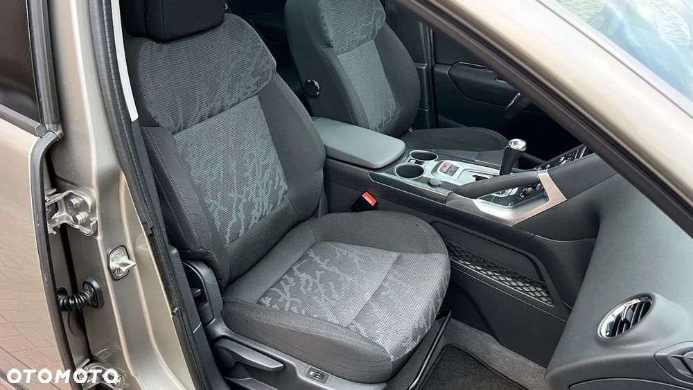 Peugeot 3008 HDi FAP 165 Automatik Platinum - 29