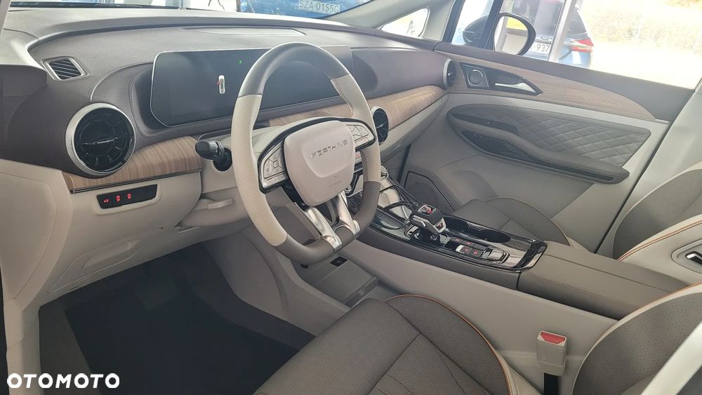 Forthing U Tour 1.5 DVVT GDI DCT - 24