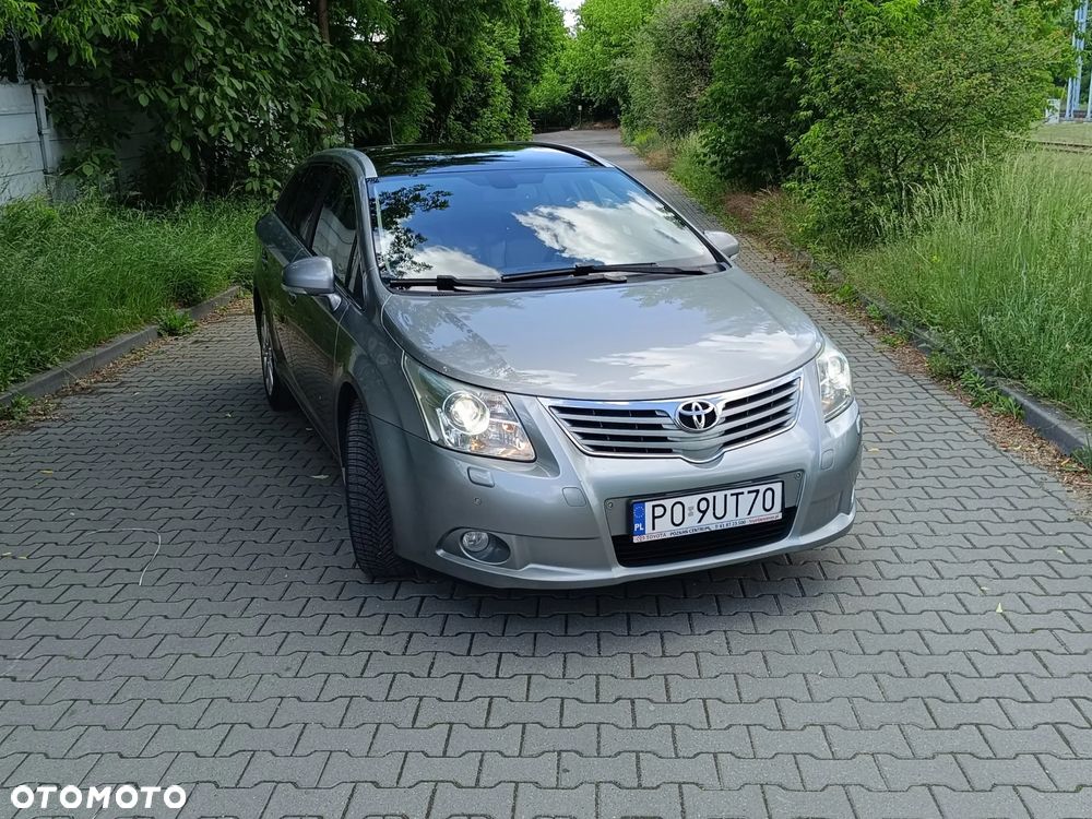 Toyota Avensis 2.0 Prestige NAVI - 2