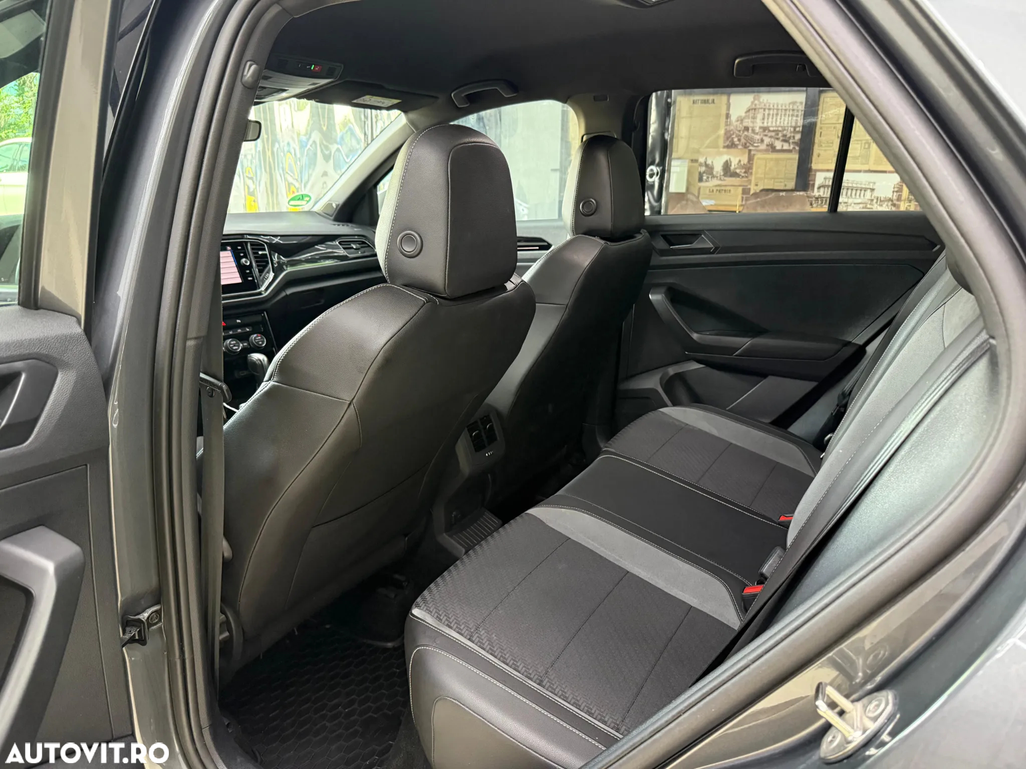 Volkswagen T-ROC 2.0 TSI OPF 4MOTION DSG - 25