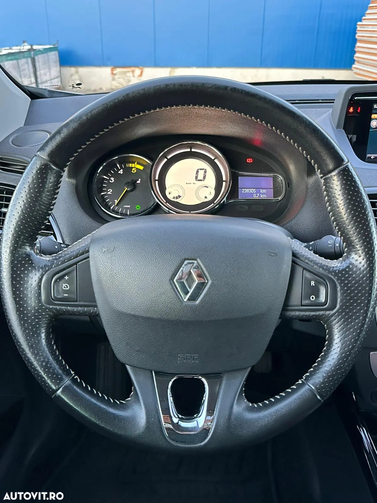 Renault Megane ENERGY dCi 110 Start & Stop Bose Edition - 7