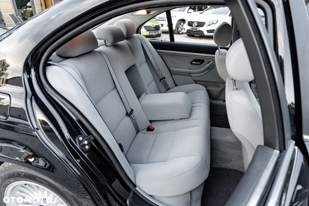BMW Seria 5 - 22