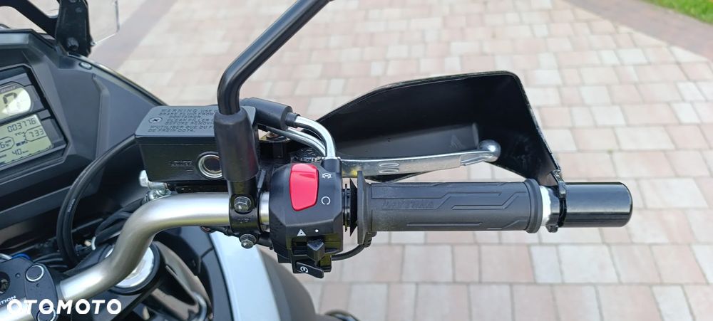 Suzuki V-STROM - 11