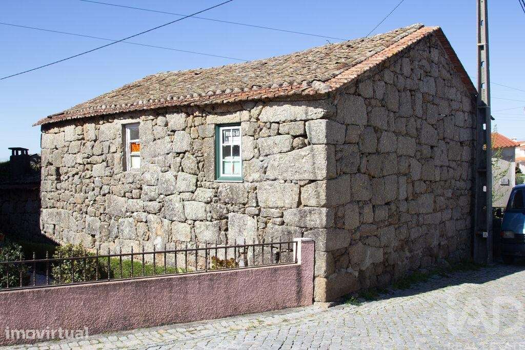 Casa / Villa T2 em Lagos da Beira e Lajeosa - Grande imagem: 3/20