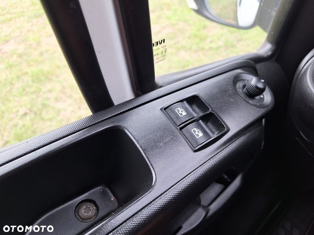 Iveco DAILY 35S14 - 17