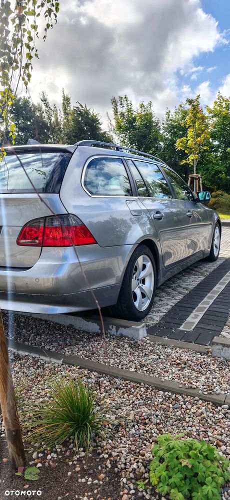 BMW 5 Series 2004 photo 3
