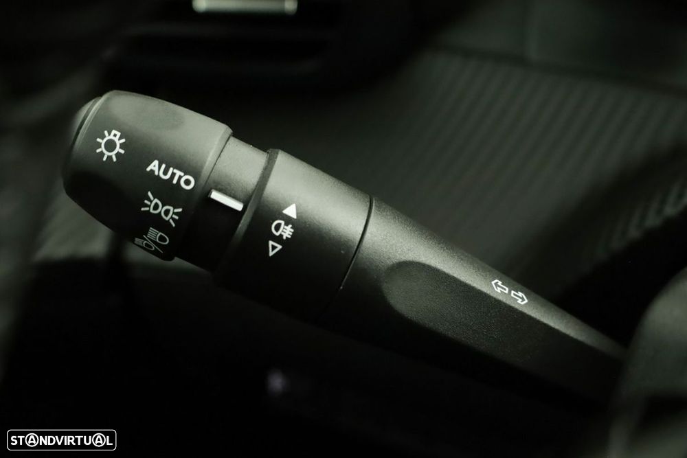 Peugeot 2008 1.2 PureTech Allure - 15