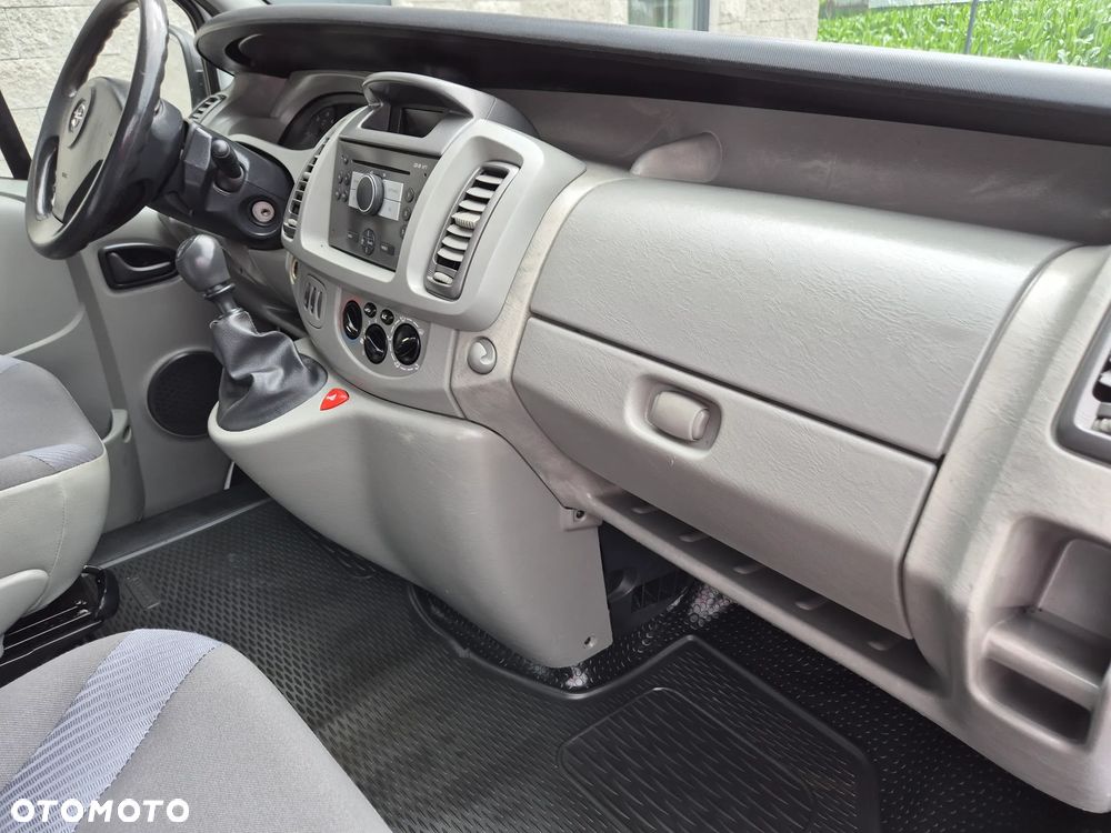 Opel Vivaro - 5