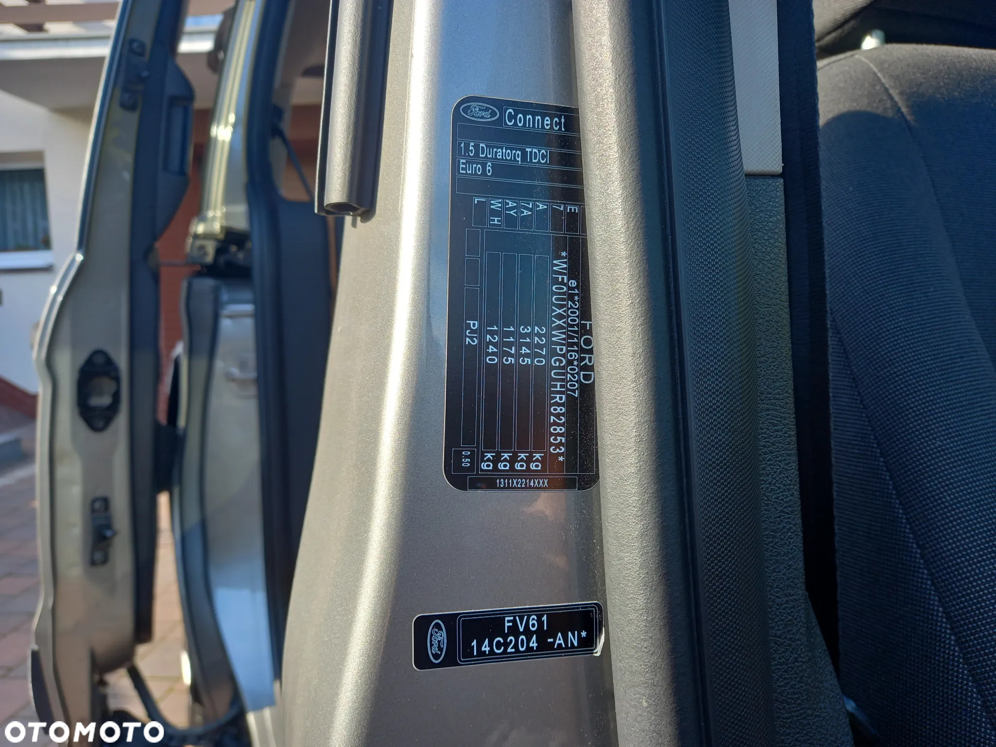 Ford Tourneo Connect Grand - 23