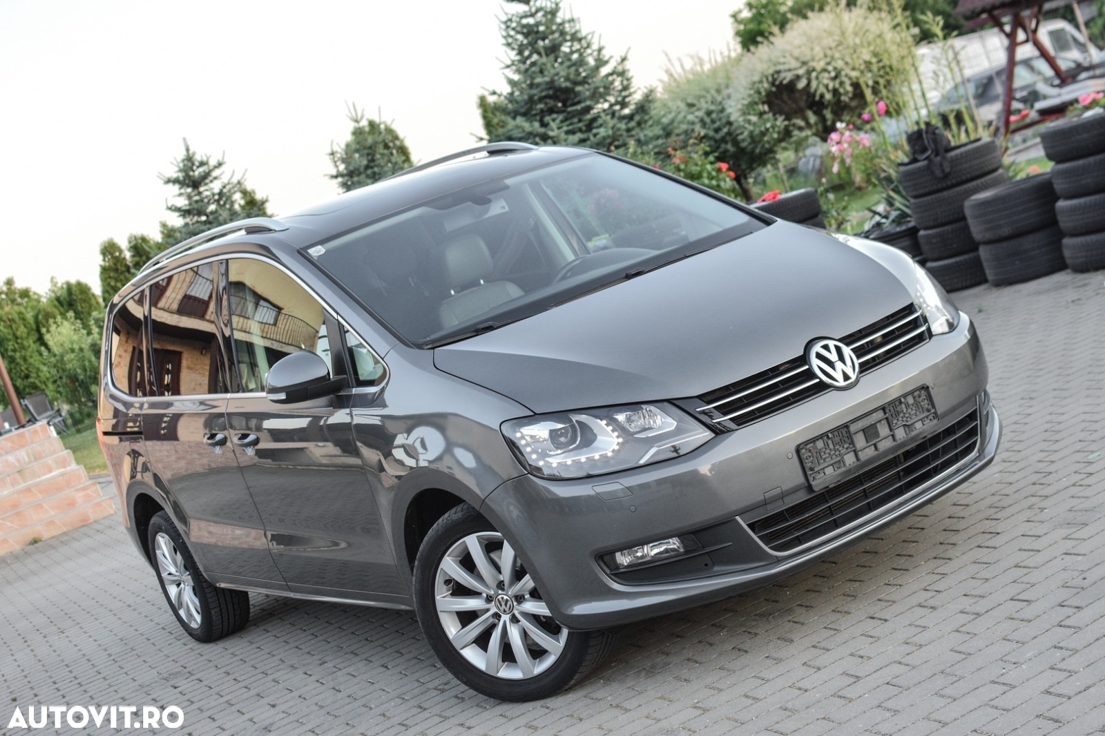 Volkswagen Sharan 2.0 TDI DSG BlueMotion Technology Highline - 21