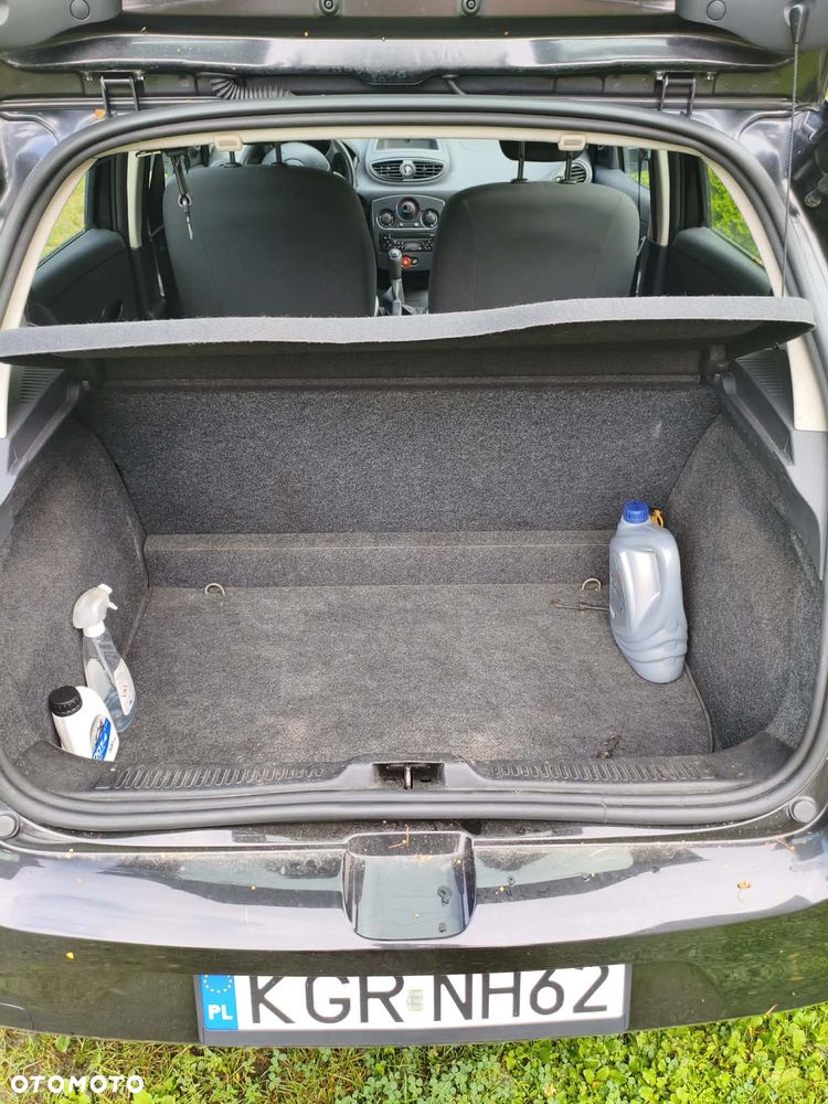 Renault Clio - 7