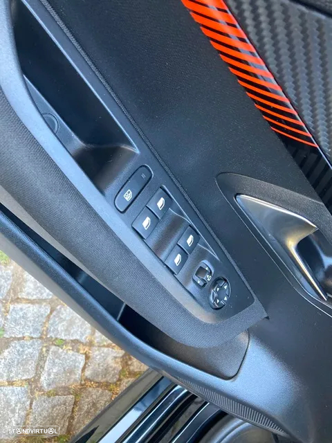 Peugeot 208 1.2 PureTech Allure - 25