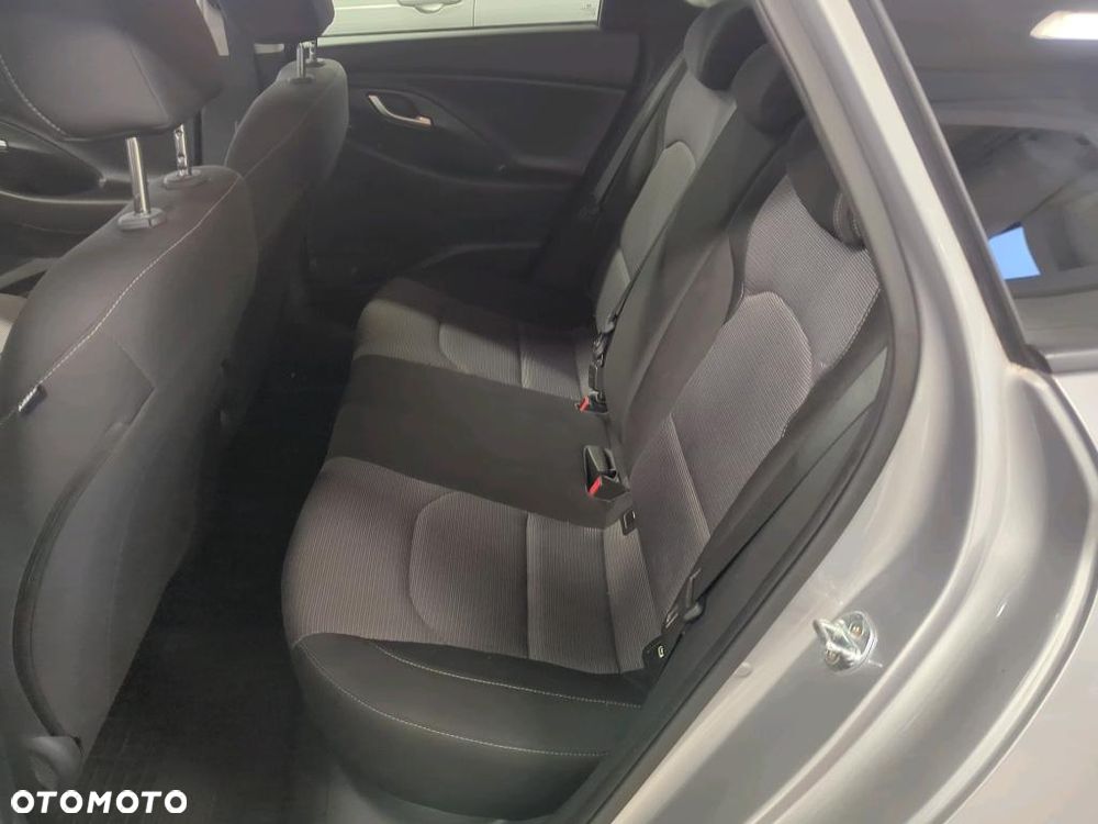 Hyundai i30 1.0 T-GDI Classic + - 9