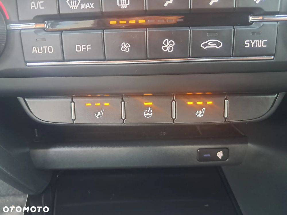 Kia ProCeed 1.6 T-GDI DCT7 OPF GT - 30
