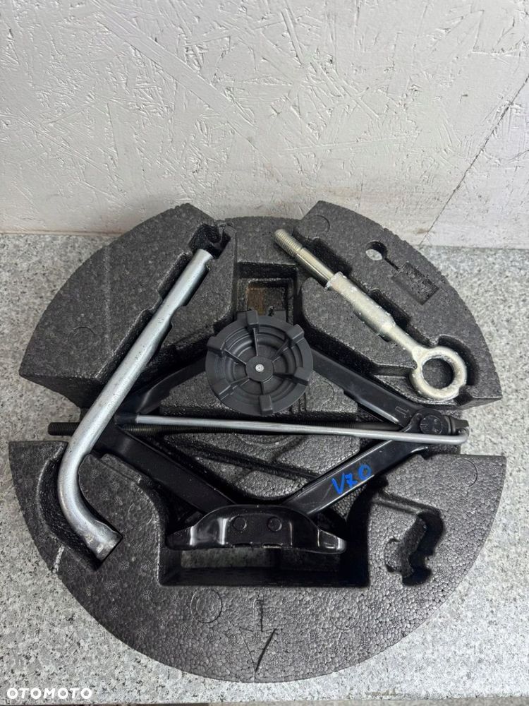 WKŁAD BAGAŻNIKA HAK LEWAREK VOLVO V70 III 2012- 31362446 - 9