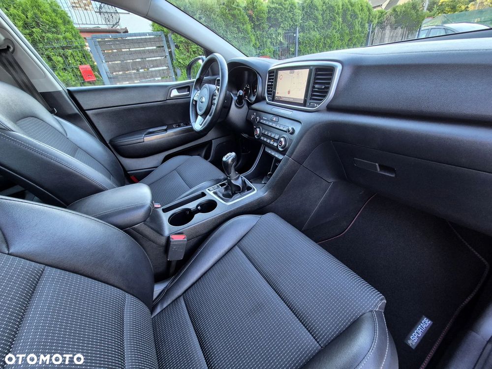 Kia Sportage 1.6 T-GDI Business Line 2WD - 38