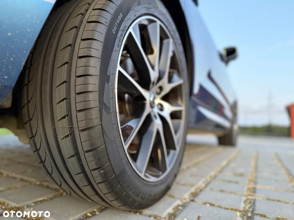 Volvo XC 60 D4 AWD R-Design - 11