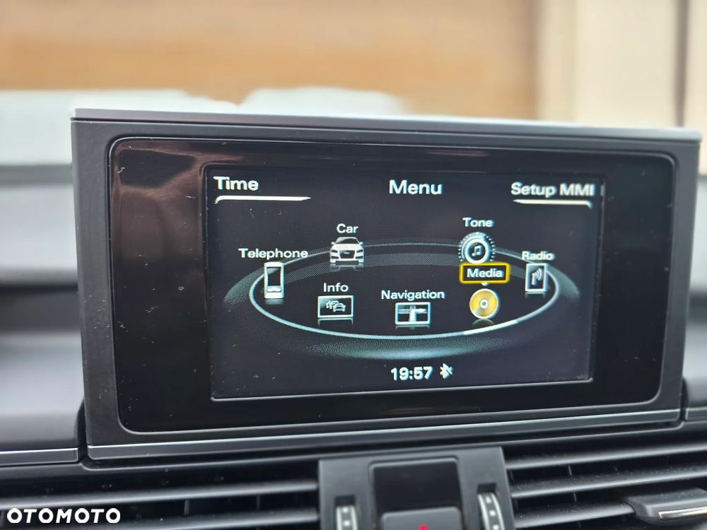 Audi A6 Avant - 25
