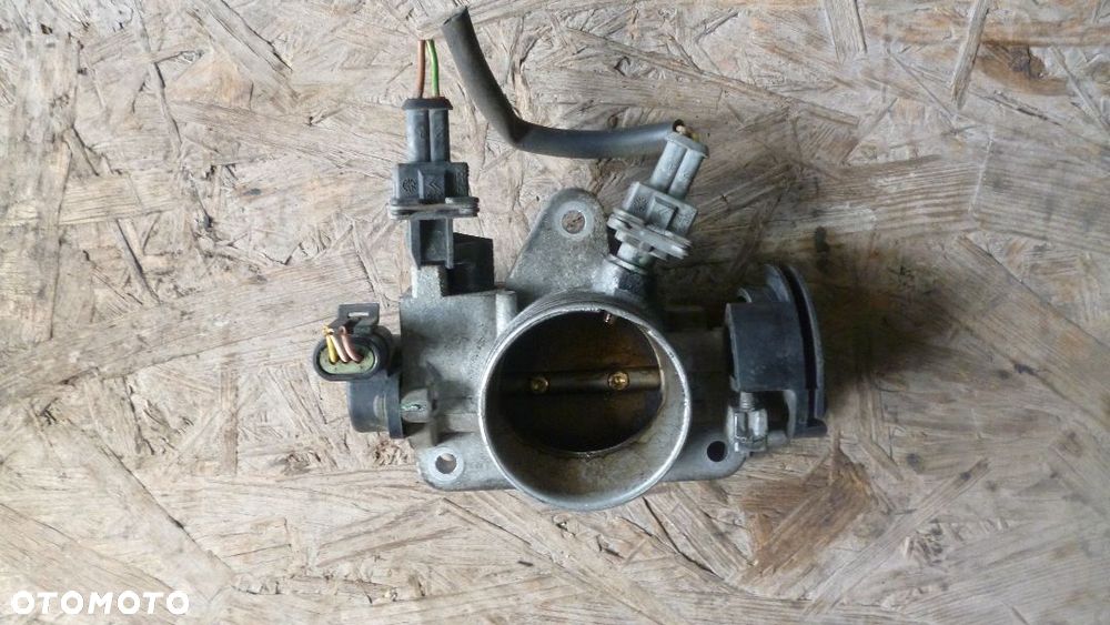 peugeot 206 1.6 8v przepustnica