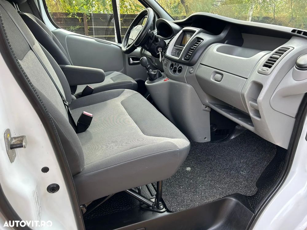 Renault Trafic Combi 2.0 L2H1 4 - 11