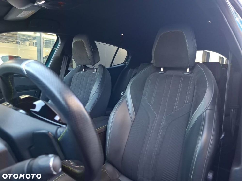 Peugeot 408 1.2 PureTech GT S&S EAT8 - 26