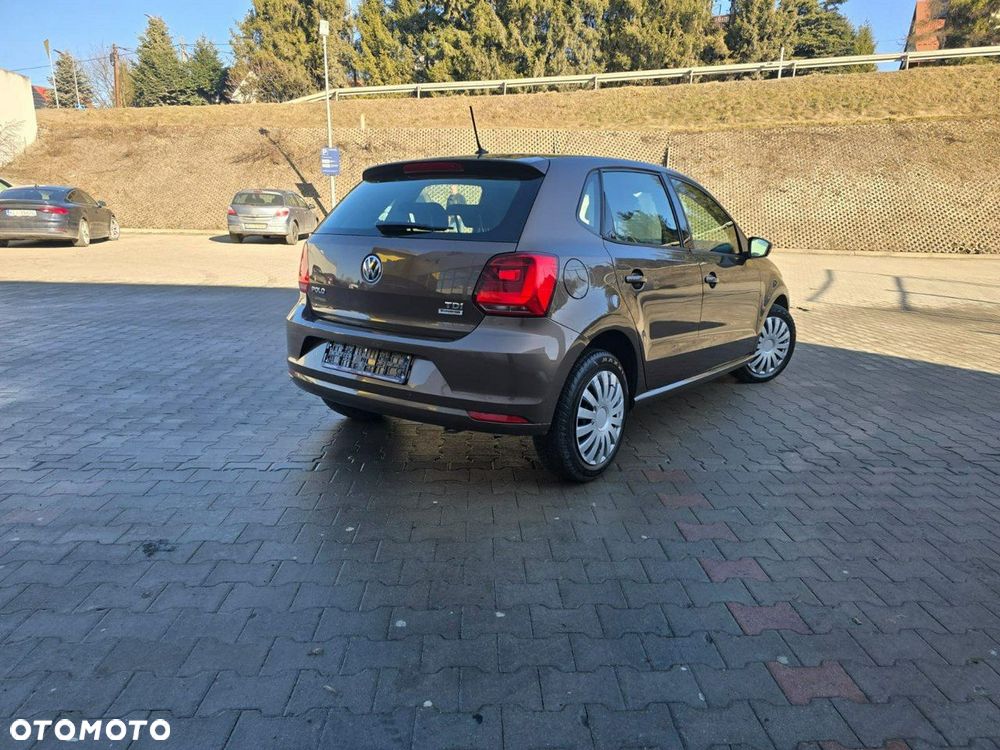 Volkswagen Polo - 5
