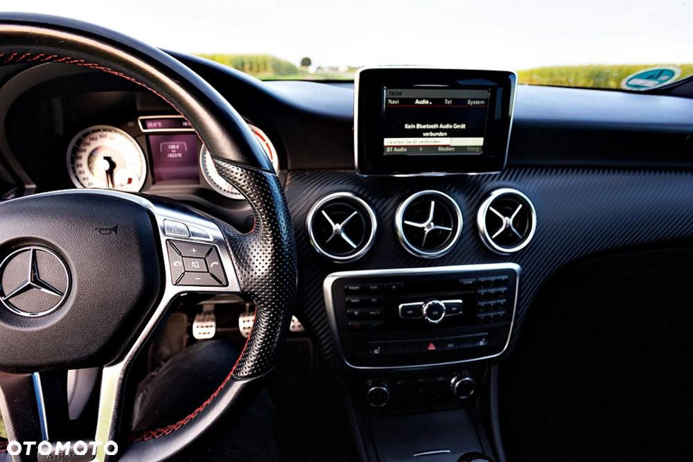 Mercedes-Benz Klasa A 180 BlueEfficiency Edition - 18