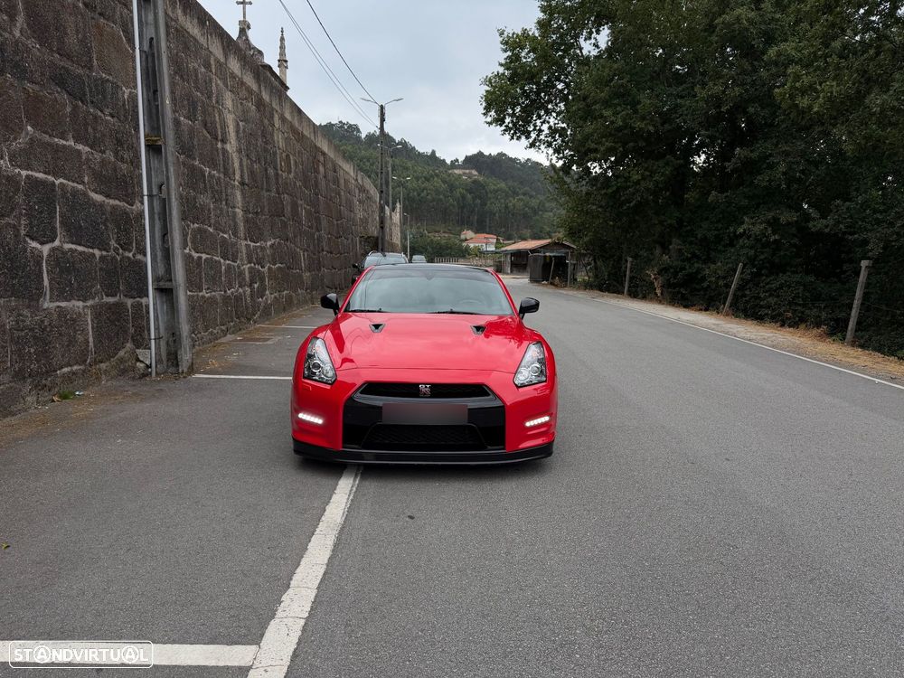 Nissan GT-R Black Edition - 3