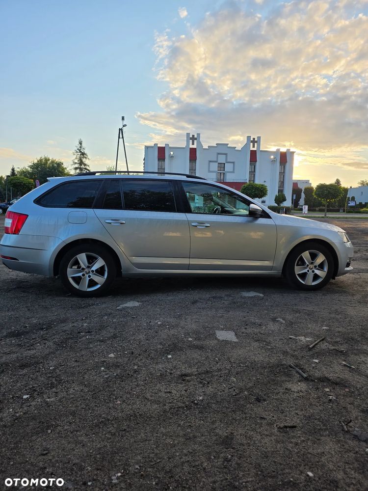 Skoda Octavia 1.6 TDI Ambition - 6