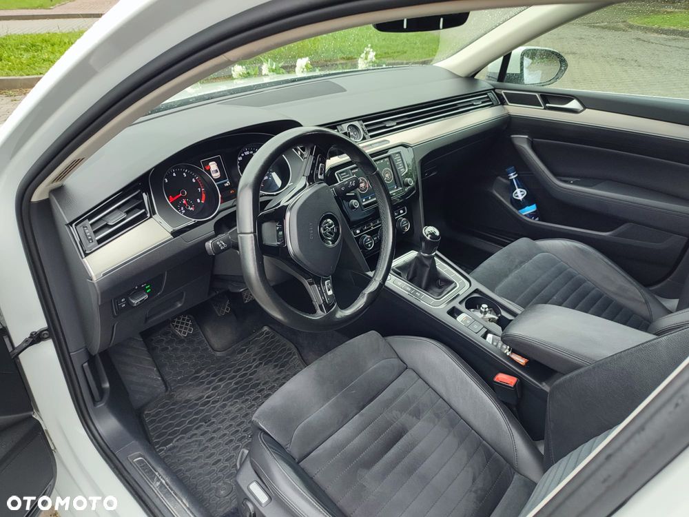 Volkswagen Passat 1.8 TSI BMT Highline - 8