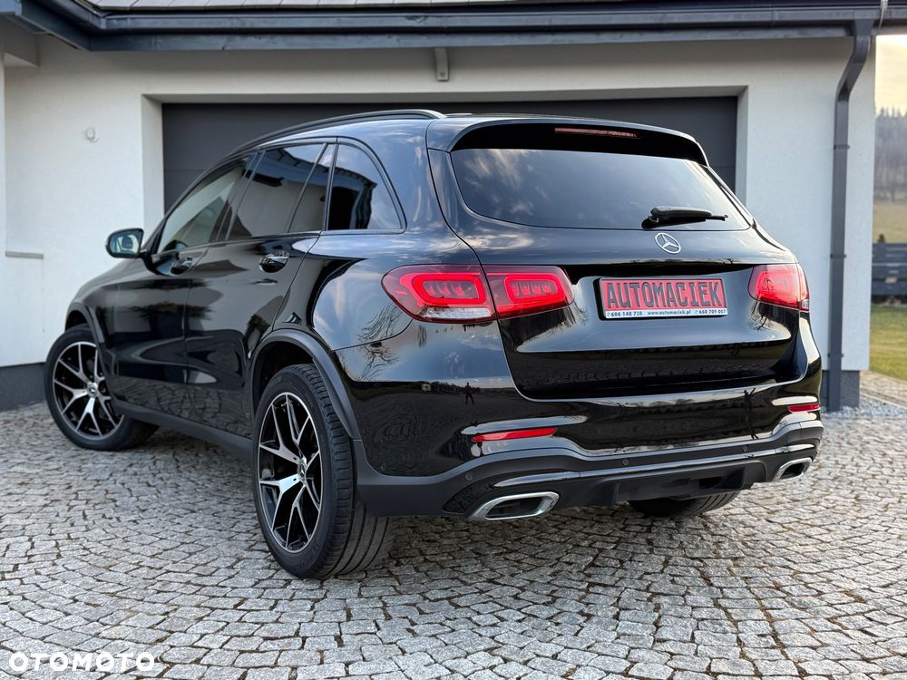 Mercedes-Benz GLC - 12