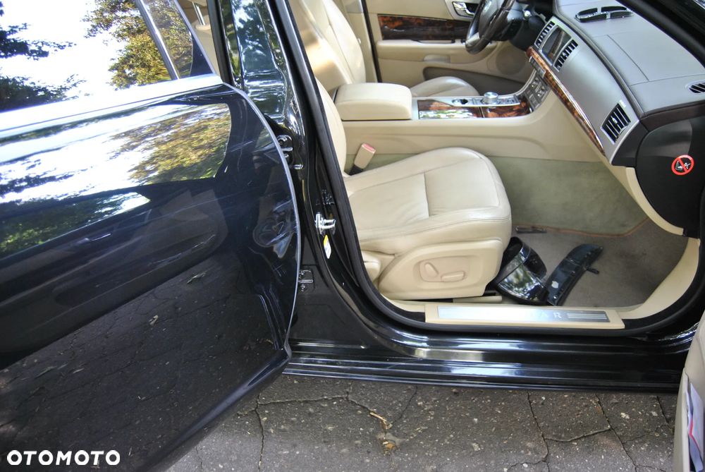 Jaguar XF 3.0 V6 Diesel Edition - 26